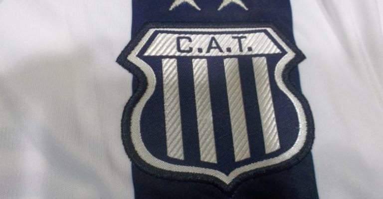 cordoba-adulto-camiseta-talleres-D_NQ_NP_12843-MLA20066766524_032014-F-780x405