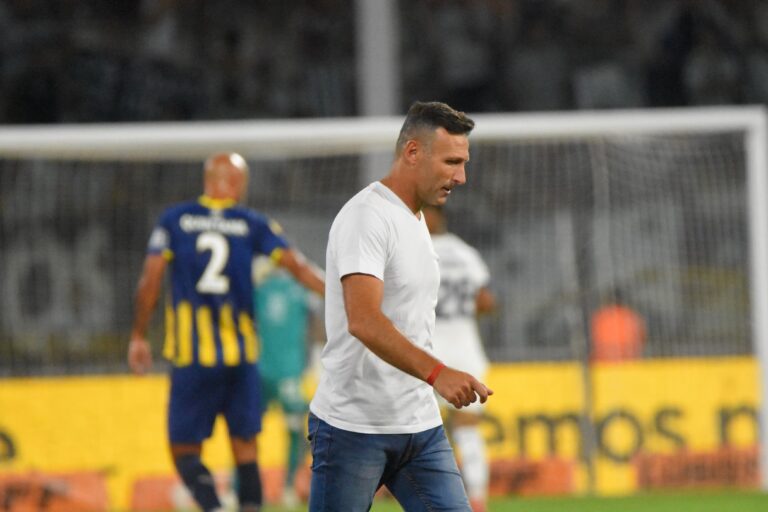 2606a241-dc9c-4a96-bdea-aabe7f64a679