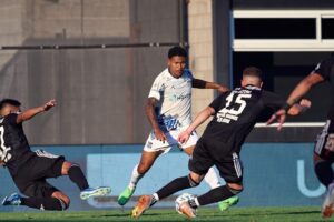Rick-Lima-Morais-vs-Riestra-Apertura-2025-1024x682