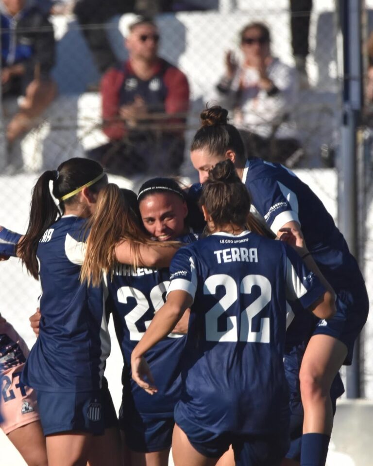 previatalleresgimnasiaFemeninoLa1913