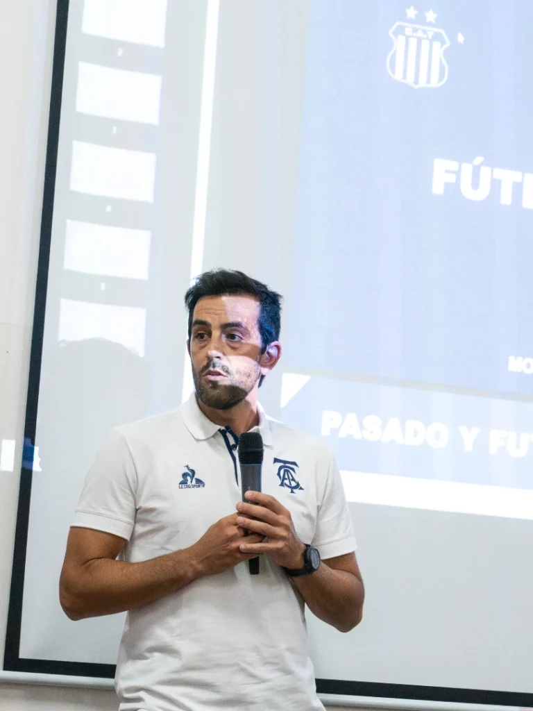 Álvaro González, sobre la confianza en Talleres de Córdoba-Teníamos primero que ganarnos la co